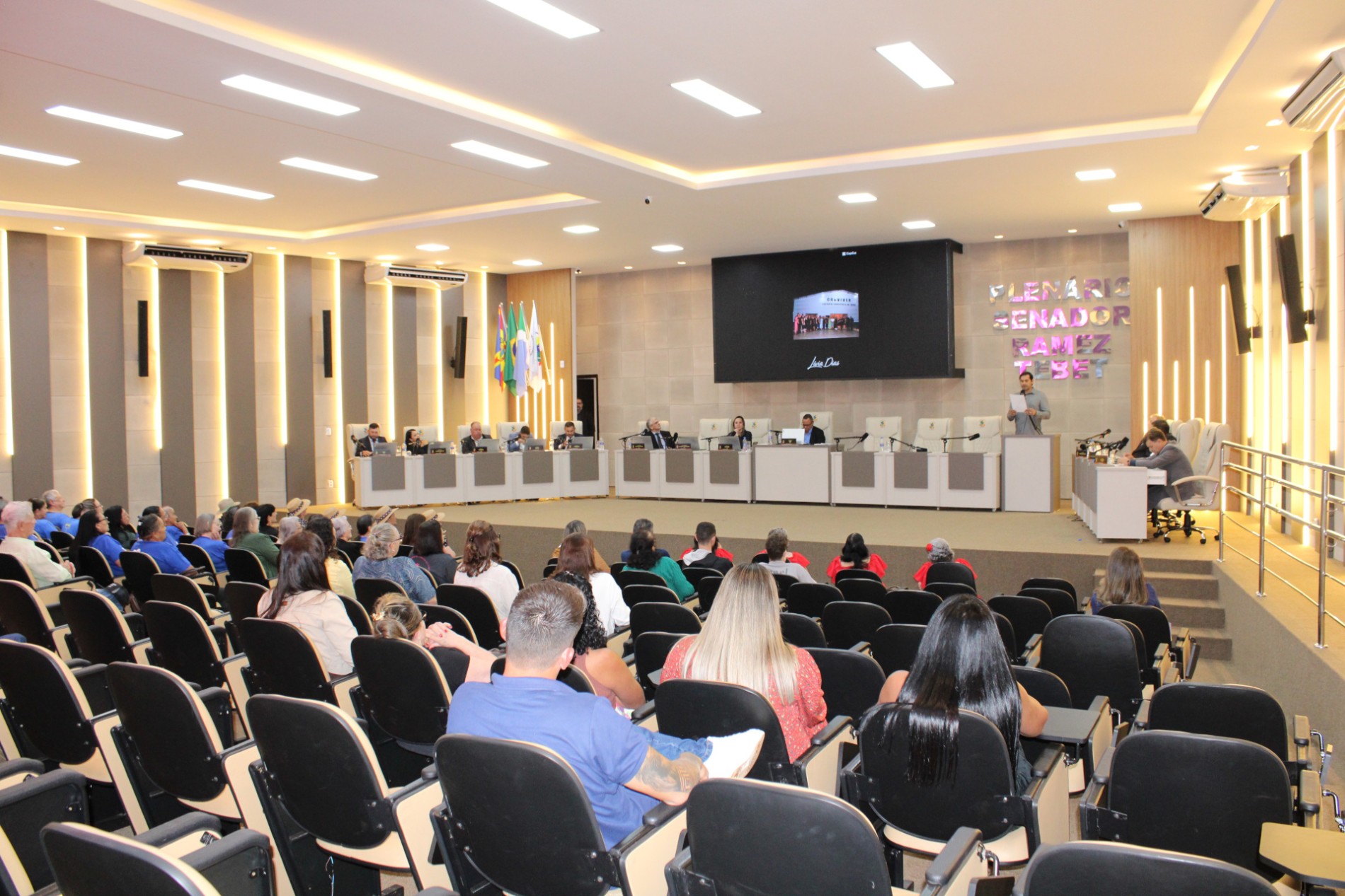 C&acirc;mara de Rio Brilhante realiza Sess&atilde;o com vota&ccedil;&atilde;o de projetos e homenagens